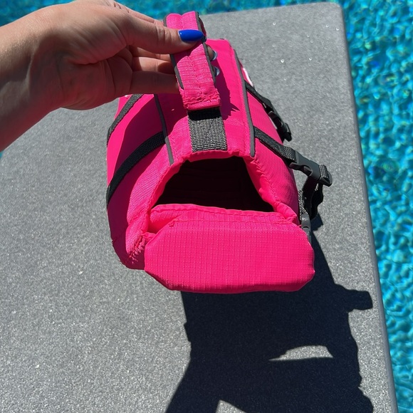 OUTWARD HOUND xs Dog Lifejacket - Picture 5 of 9